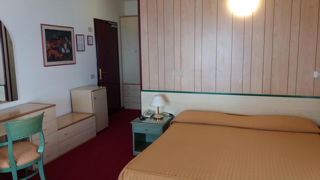 Hotel Majestic Lido di Jesolo Eksteriør billede