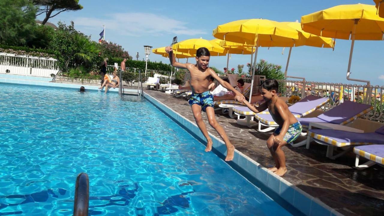 Hotel Majestic Lido di Jesolo Eksteriør billede